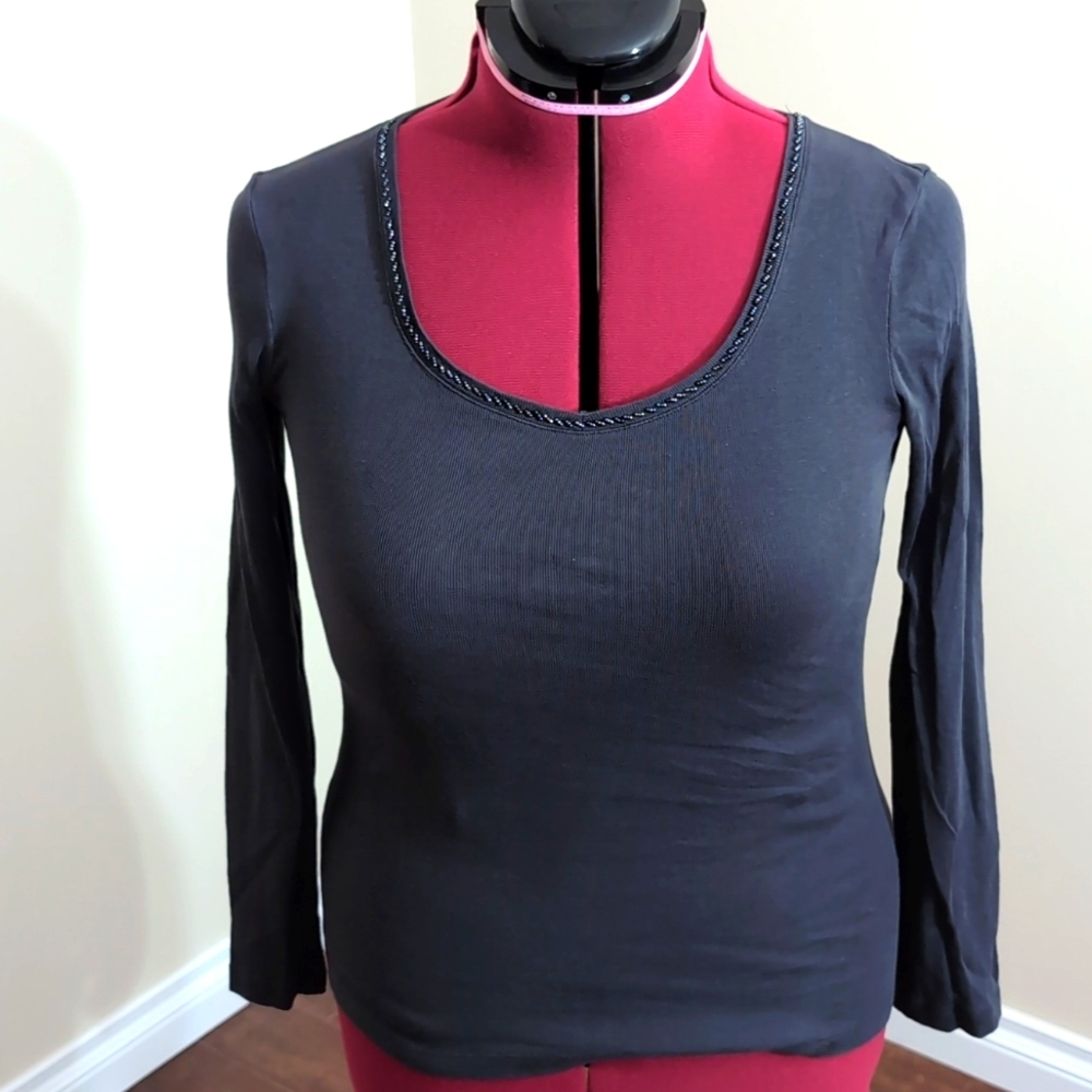 Un Deux Trois Paris| Black Long Sleeve T-Shirt With Beaded Detailing